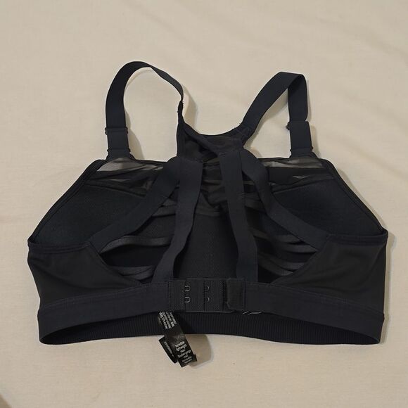 Victoria’s Secret Sports Bra 32C - Picture 3 of 7